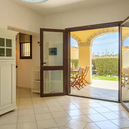 Casa de Férias Cozy In Porto San Paolo (Sardinia)